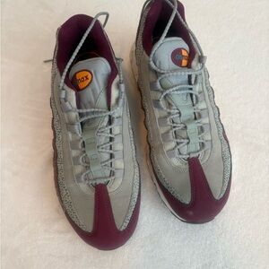 Nike Air Max (9.5) Gray and Burgundy Athletic Shoes